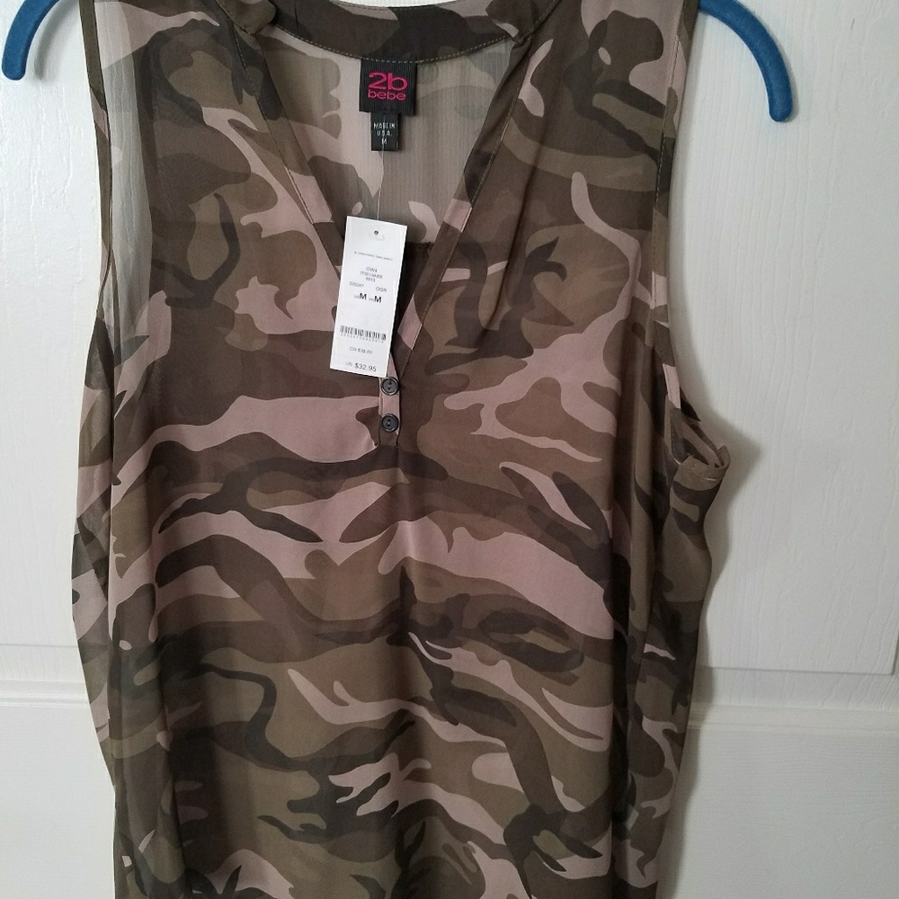 M NWT 2b Bebe sheer camouflage collared tank